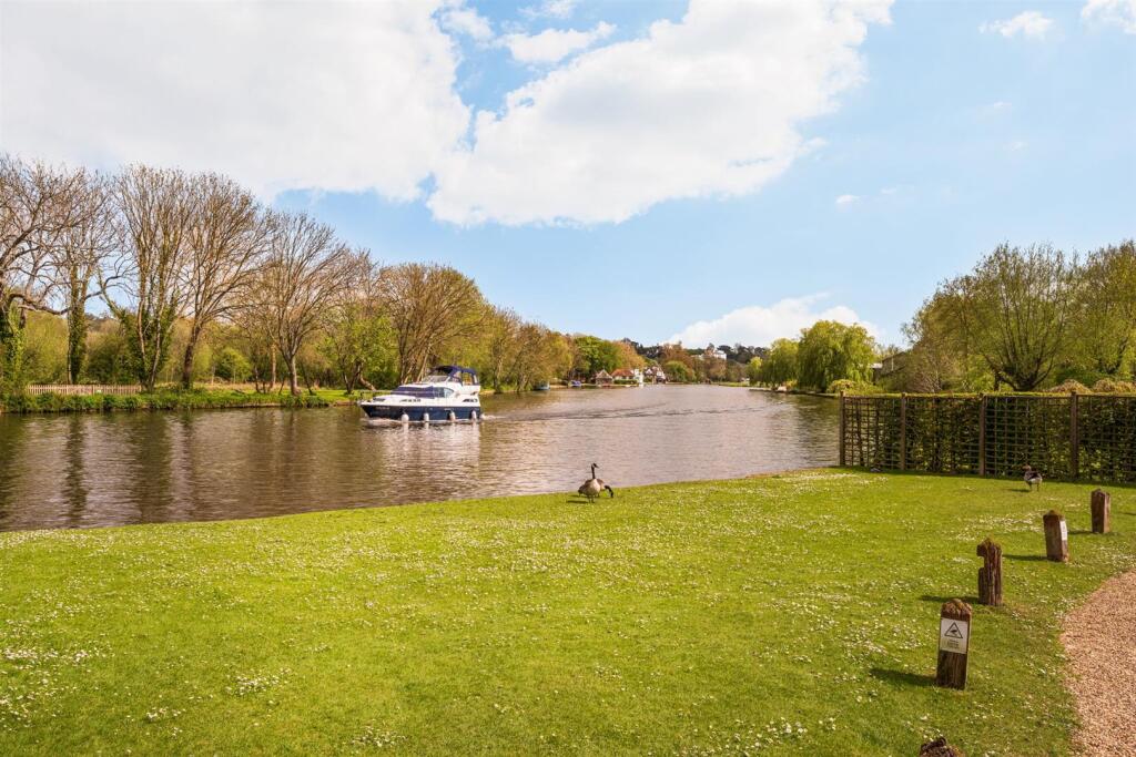 Views and river access