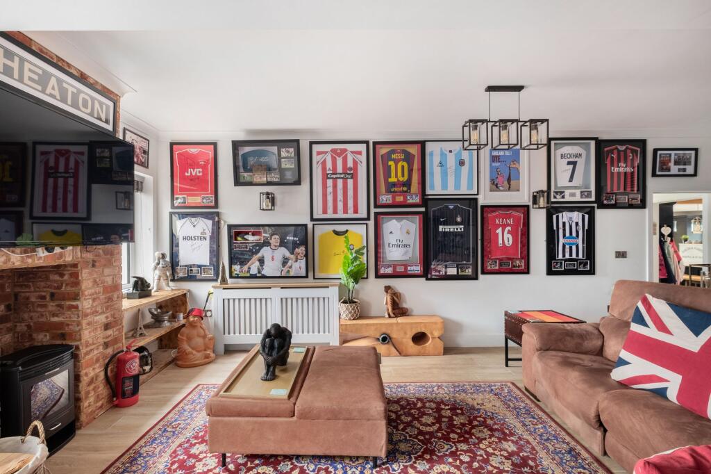 LOUNGE AND SITTING ROOM