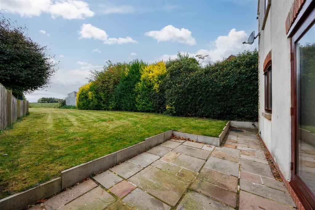 1 Greenfields Garden