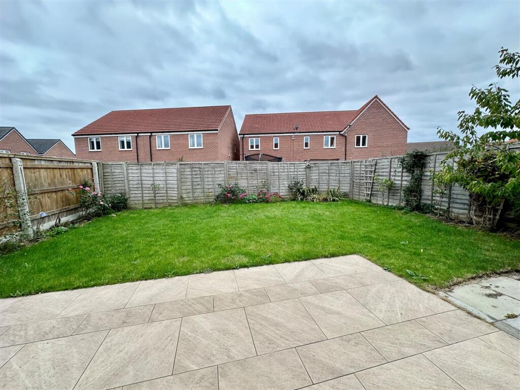 garden 2.jpg