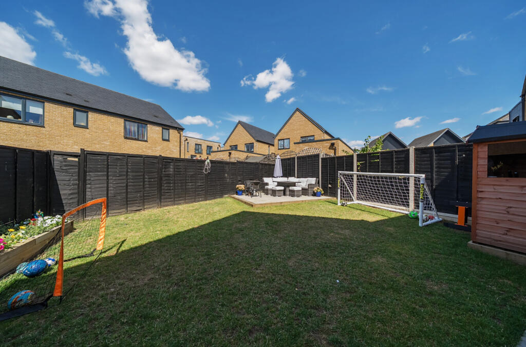 1319219-3-686f8aa...