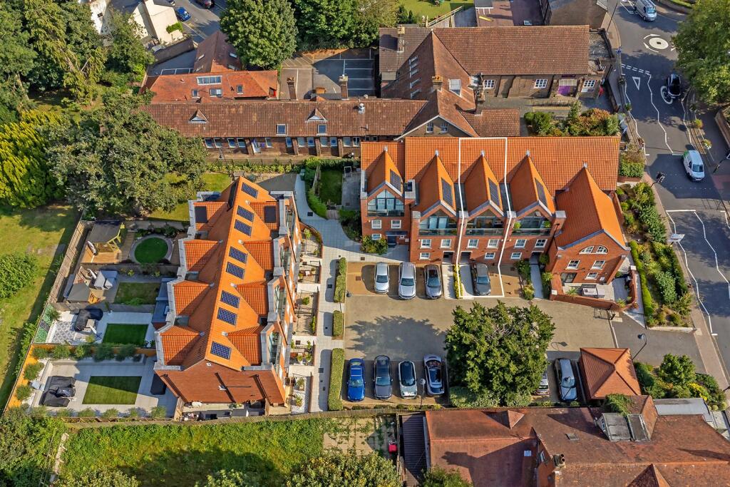 4OakTreeGardens-3.jpg