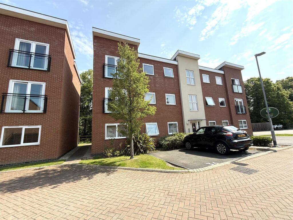 30 langley way ext 2.jpeg