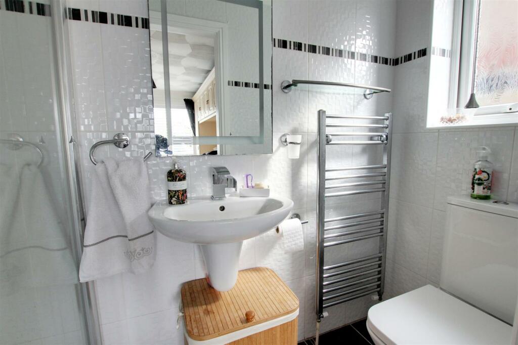 En-suite shower room