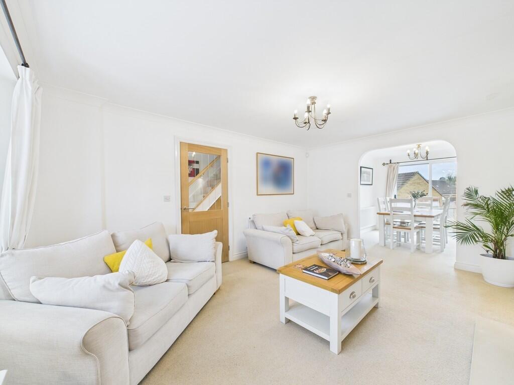 CAM02089G0-PR0429...