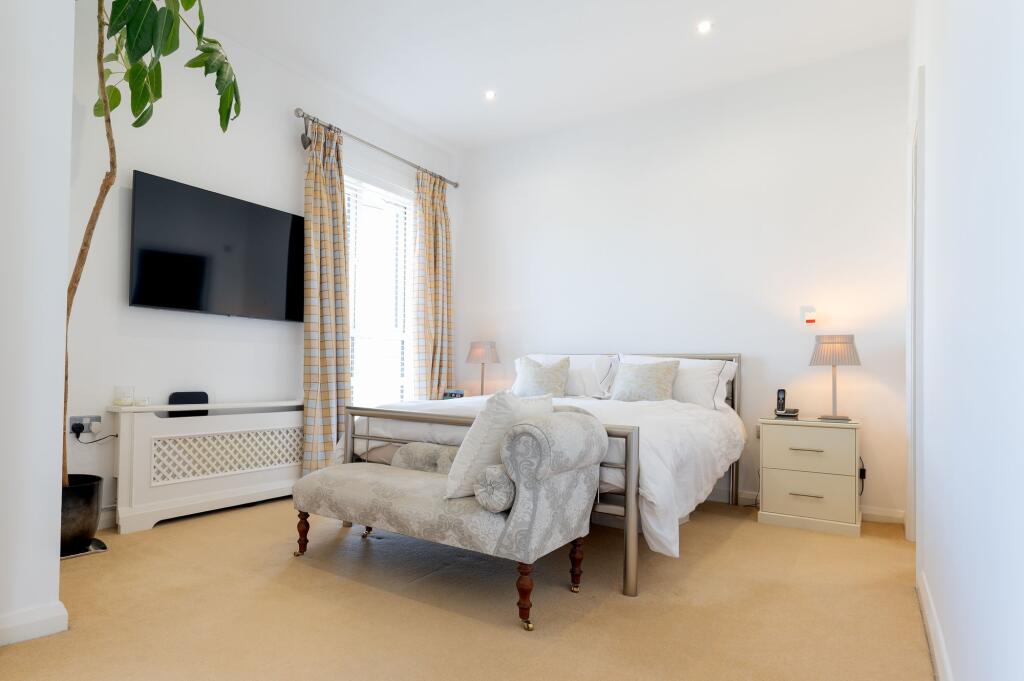 BEDROOMS AND BATHROOMS