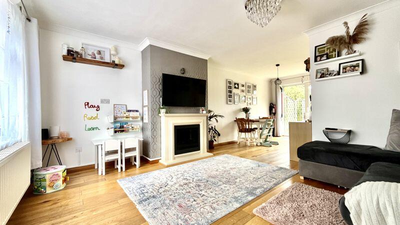 Sitting/Dining Room