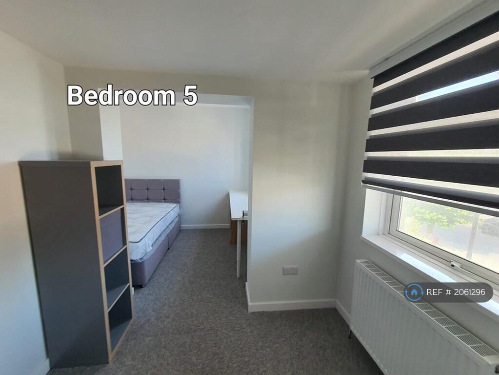 Bedroom 5