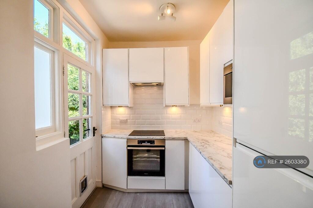 Kitchen 2 