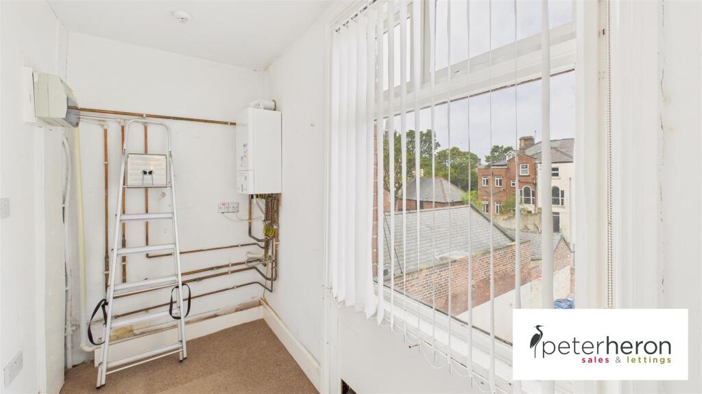 Walk in Storage Cupboard