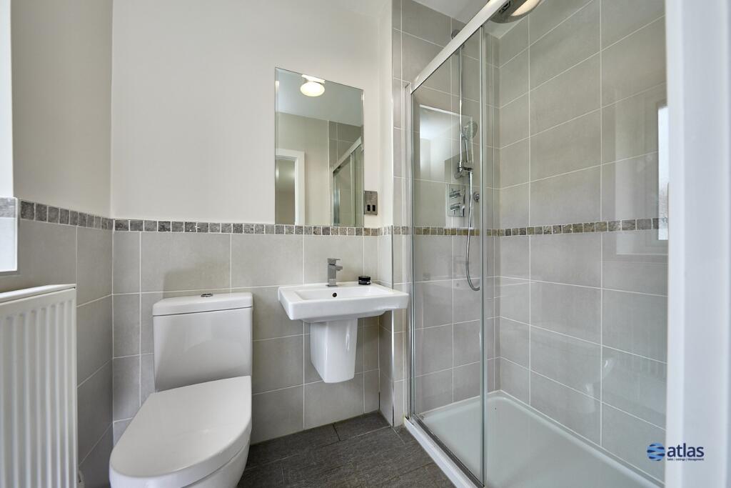 En-suite To Bedroom Three