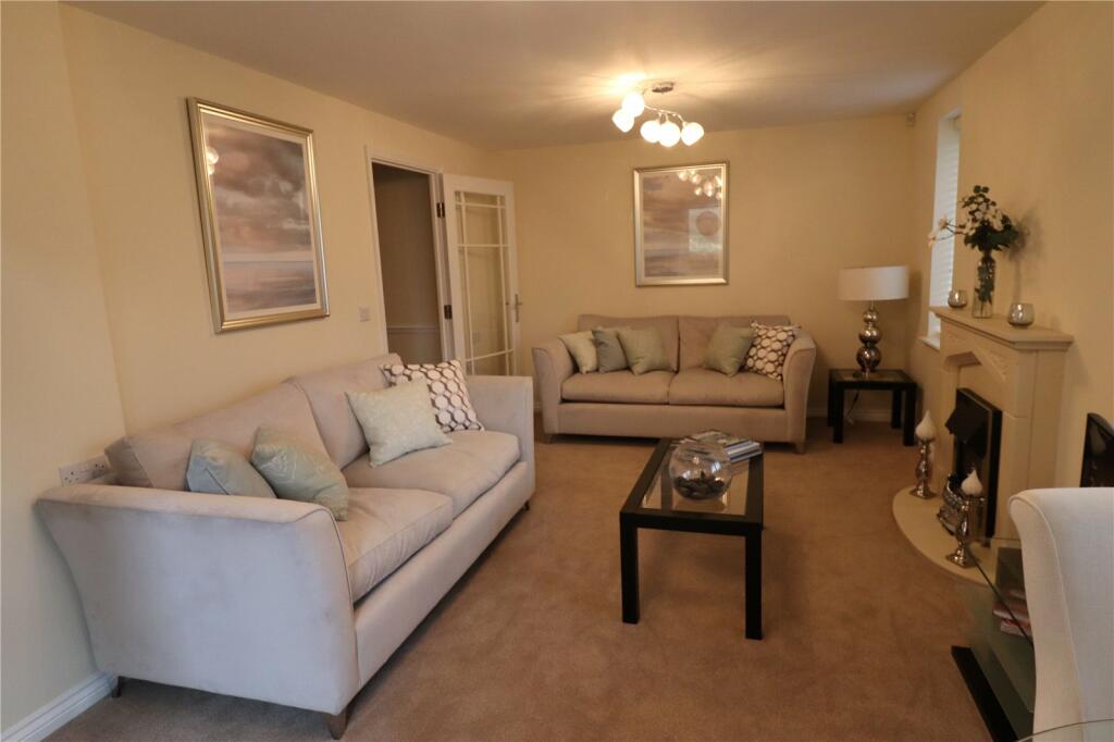 Living/Dinng Room