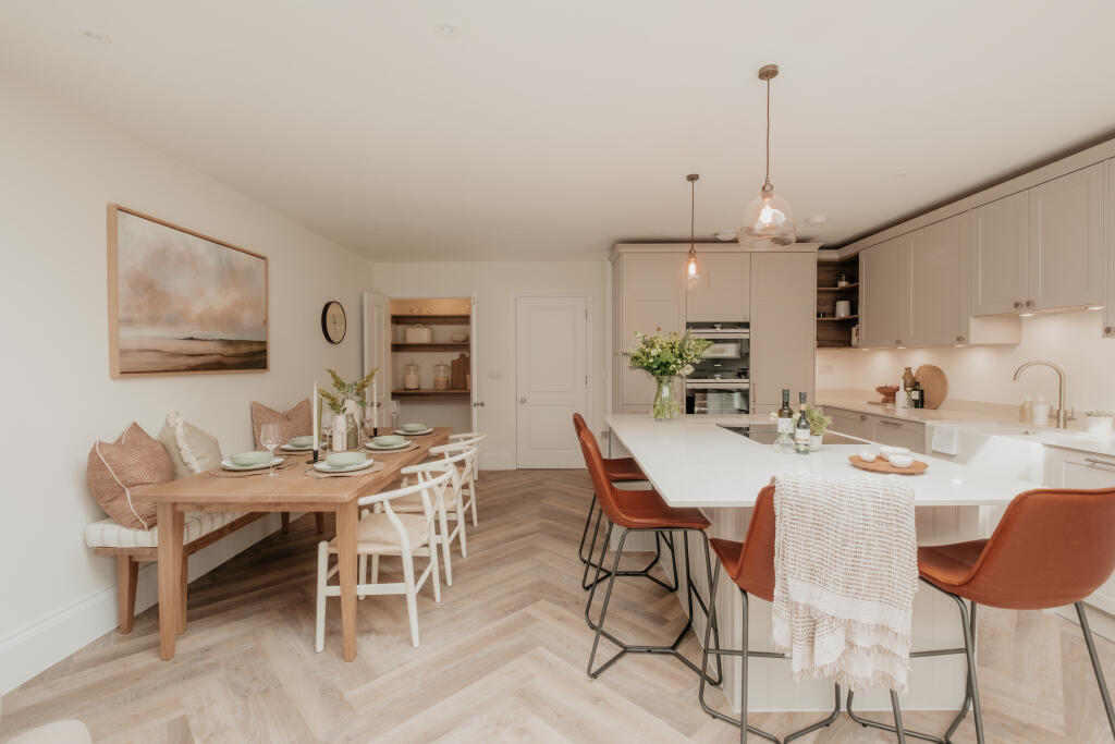 Kitchen/dining