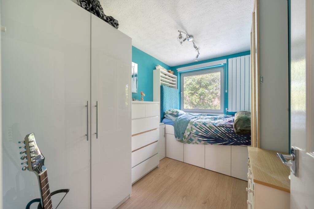 1300560-22-683d9955923a8