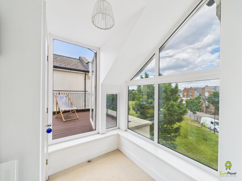 Landing James Hillier EweMove Bexley and Dartford 