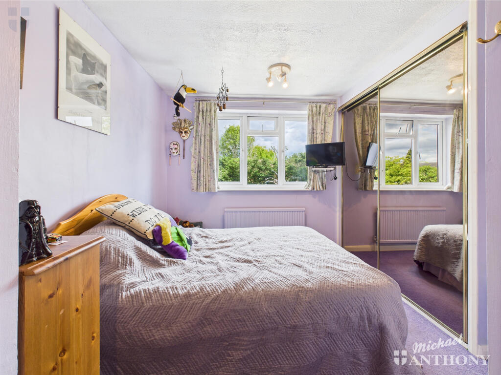 CAM03852G0-PR0300-STILL001