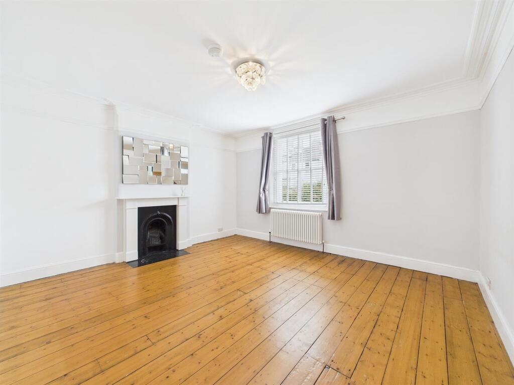 5 - Spacious Maisonette for Auction, St Andrews, B