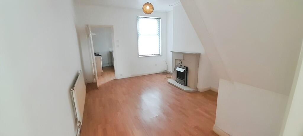 ed0f75d8-WhatsApp...