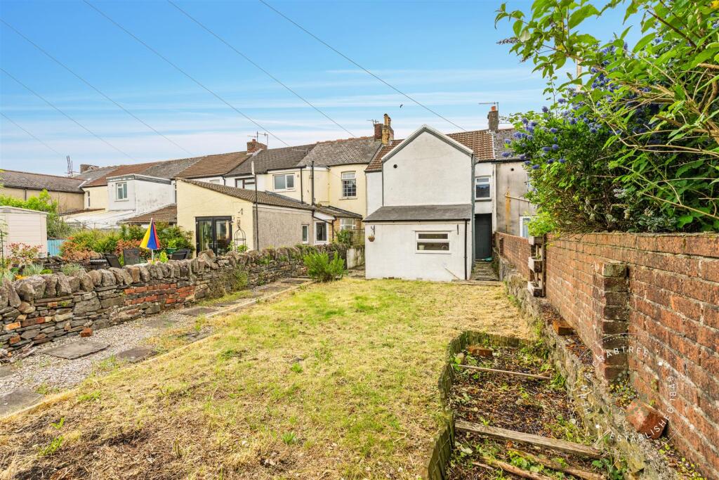 Anchor Street, Taffs Well (31).jpg