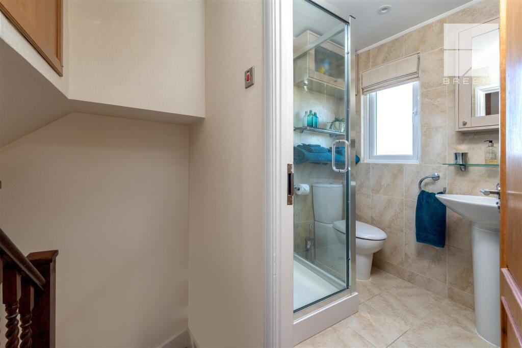 58 Cherrydown Avenue_0048.jpg