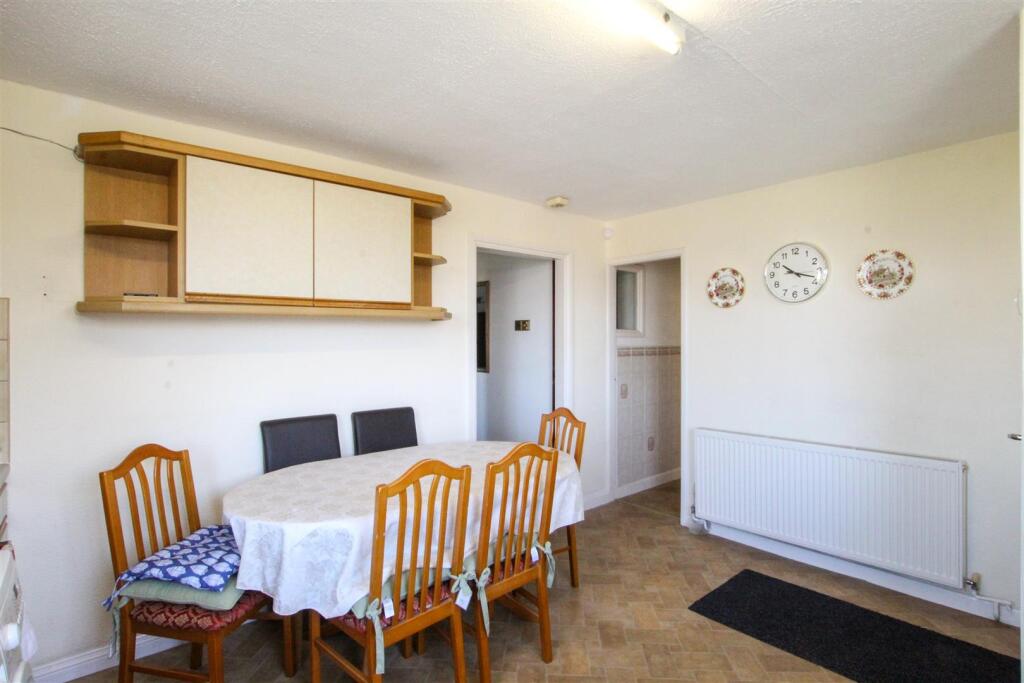Kitchen-2-6.jpg