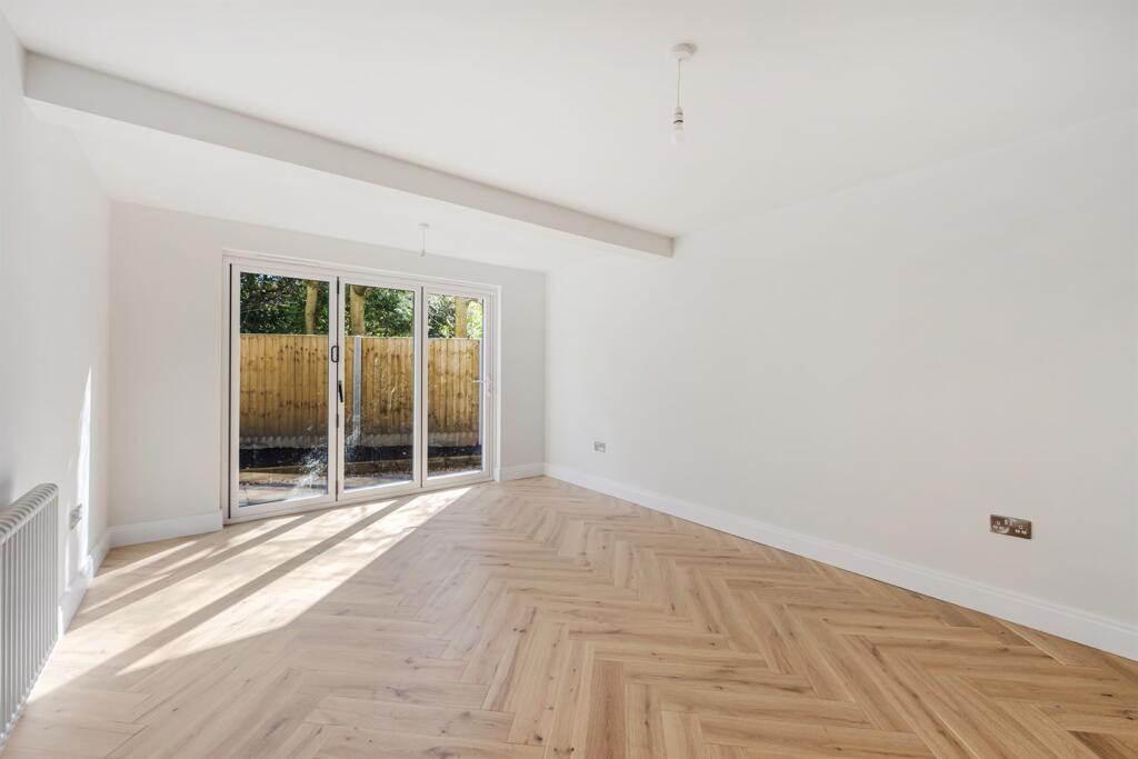 Family Room/Occasion