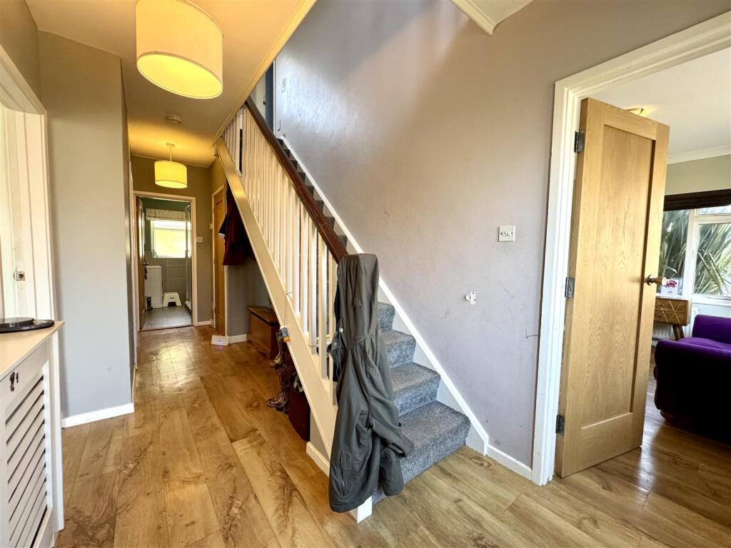 FIRST FLOOR STAIRS AND LANDING