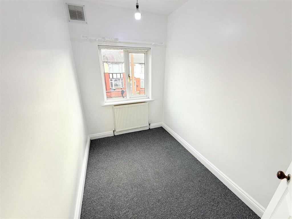 BEDROOM 3
