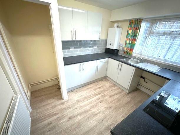 kitchen2.jpg
