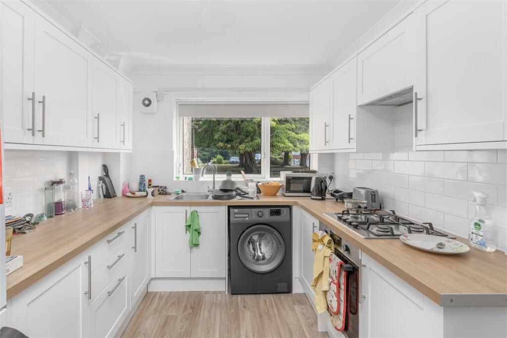 5 Greenhill Court, Banbury-12.jpg