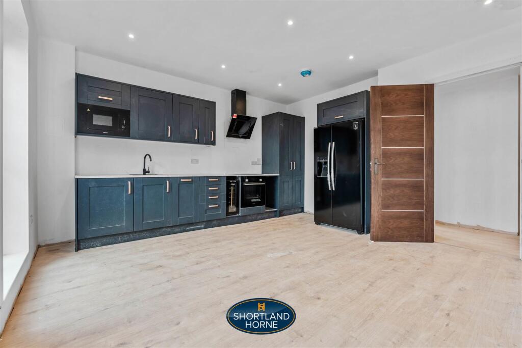 Essentia House, Hinckley WM (24 of 53).jpg