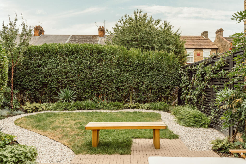 305880 - a0O6700000xWTk0EAG_N69.jpg