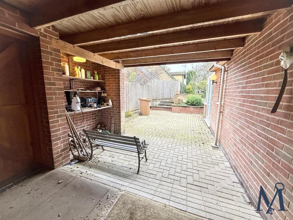 Single Garage