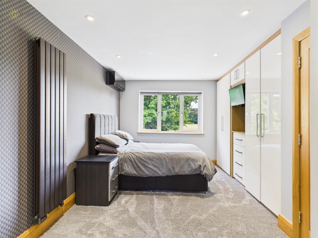 CAM03830G0-PR0156...