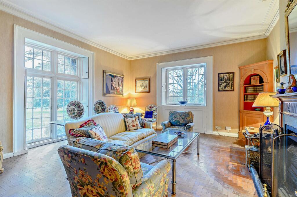 8494846-Interior04-800.jpg
