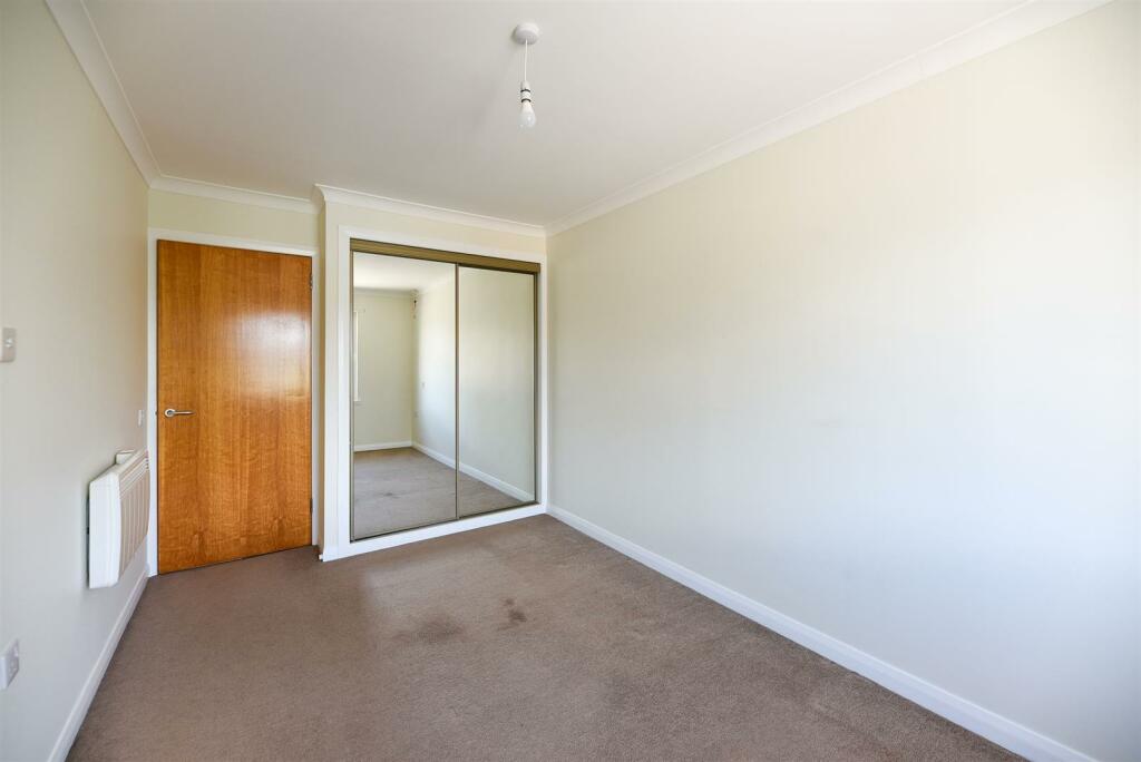 Bedroom.jpg