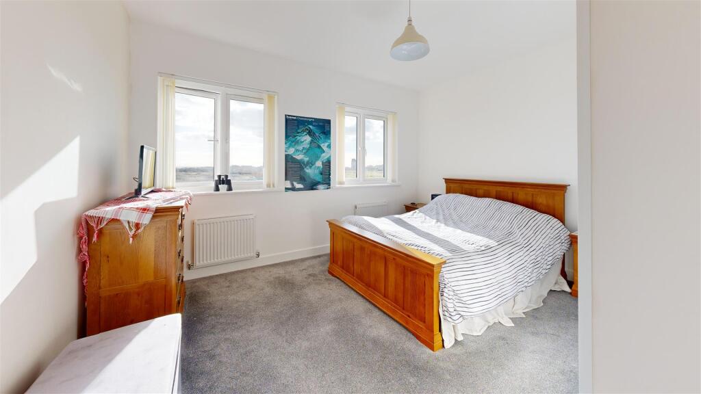 Red-Crane-Walk-Bedroom 2.jpg