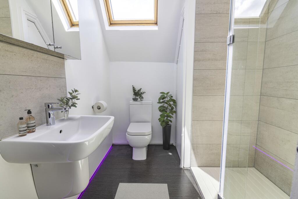Flat3 Bathroom
