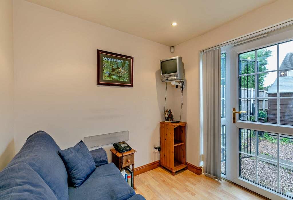 Annexe - Bedroom/Study