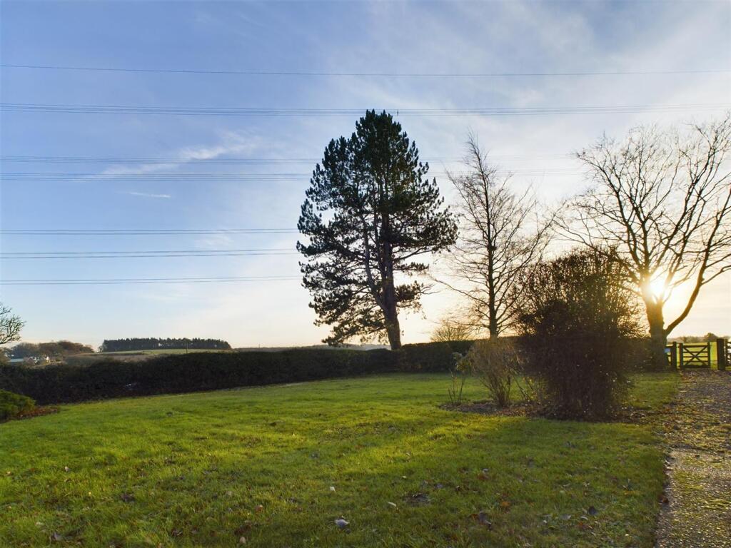 CAM01761G0-PR0200-STILL006.jpg