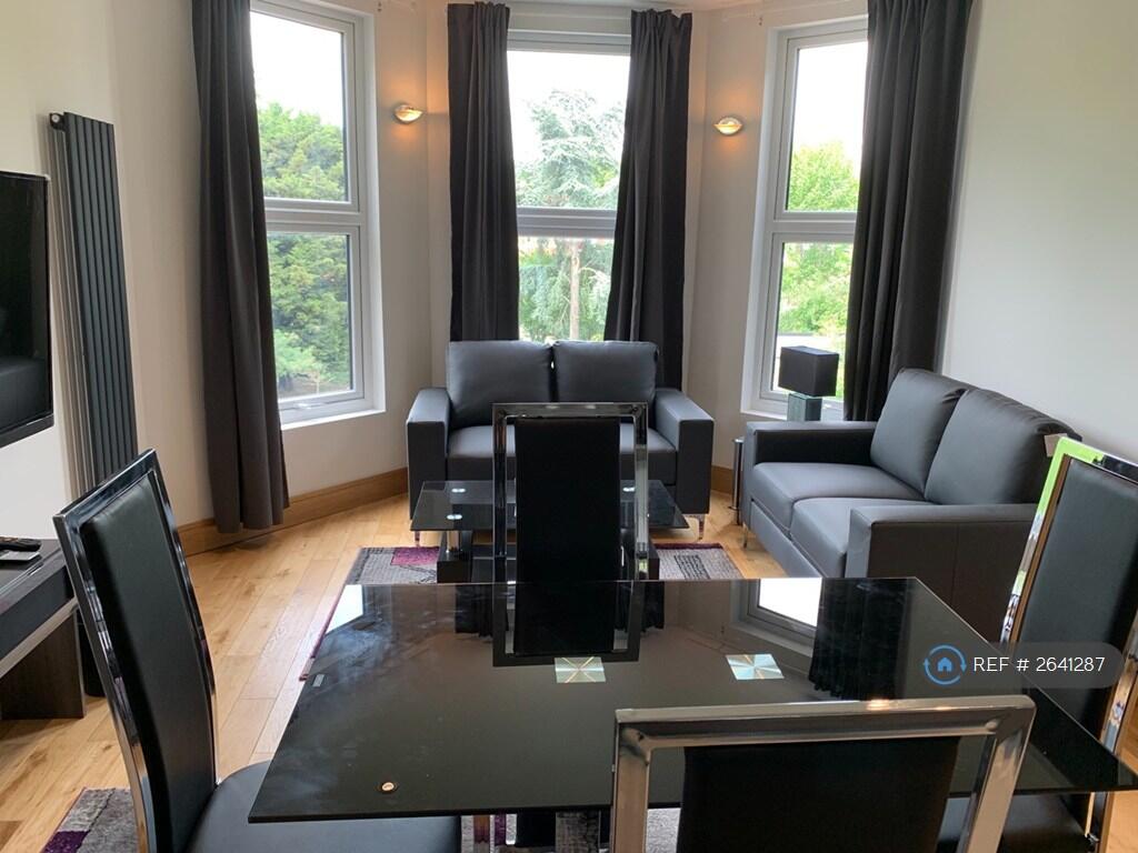 Dining And Lounge