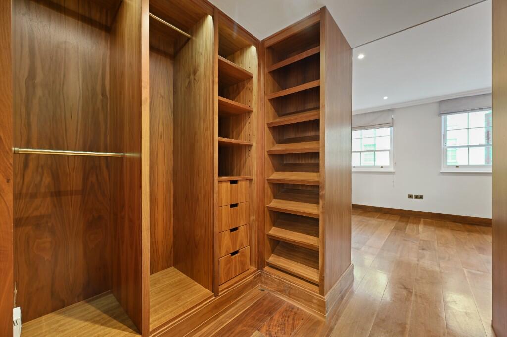 Montpelier Square, London, SW7