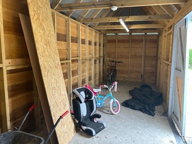 3 Langdon Court communal storage shed.jpg