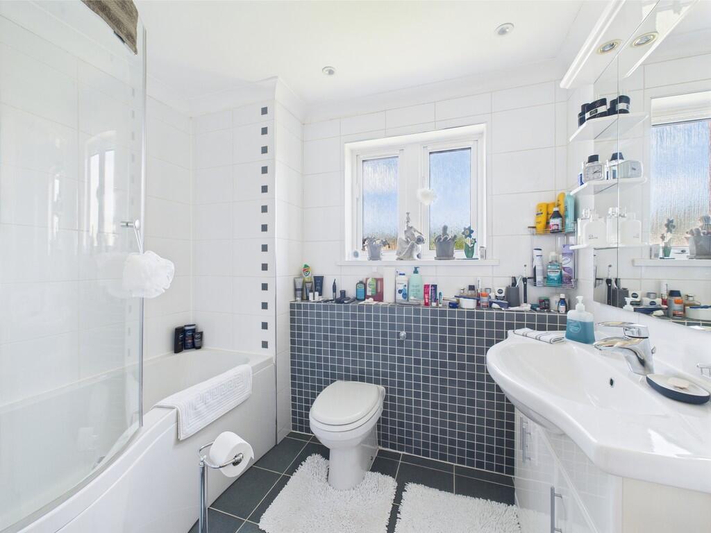 CAM02089G0-PR0475...