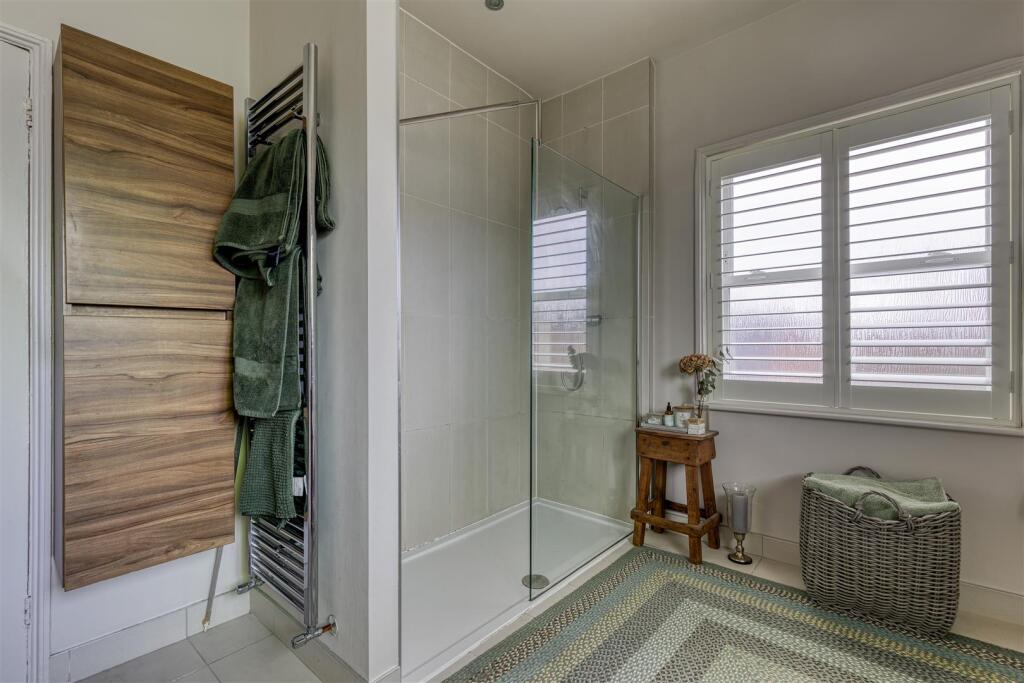 Superbly Appointed Bathroom