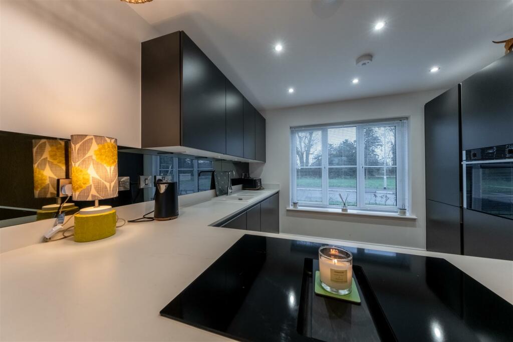 8 Mulberry Avenue-013.jpg