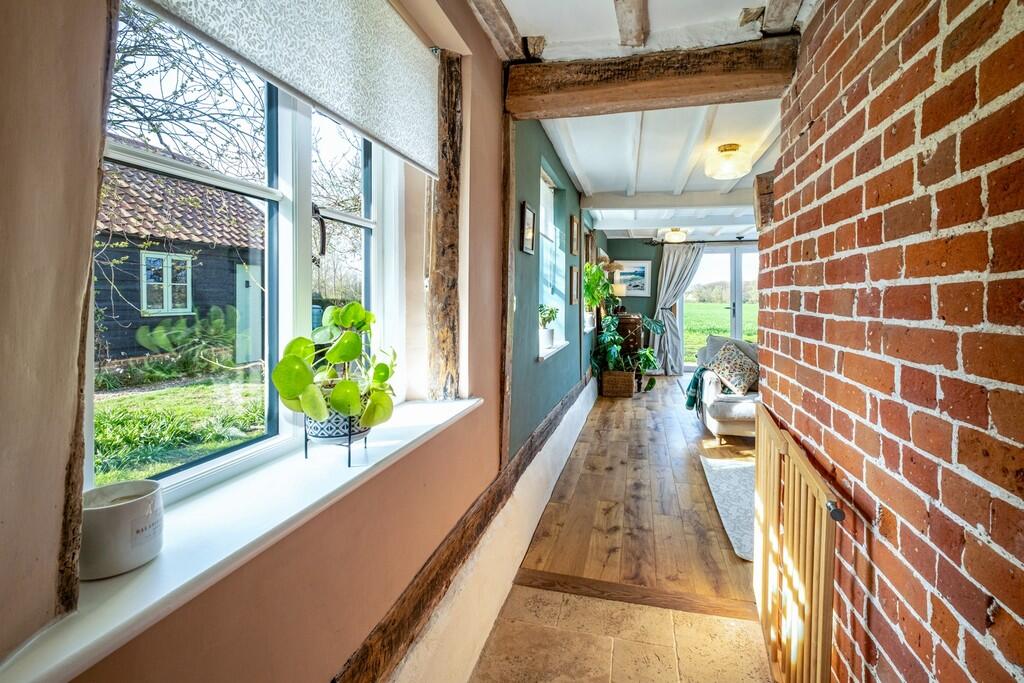 1440px-Halfboys-2...