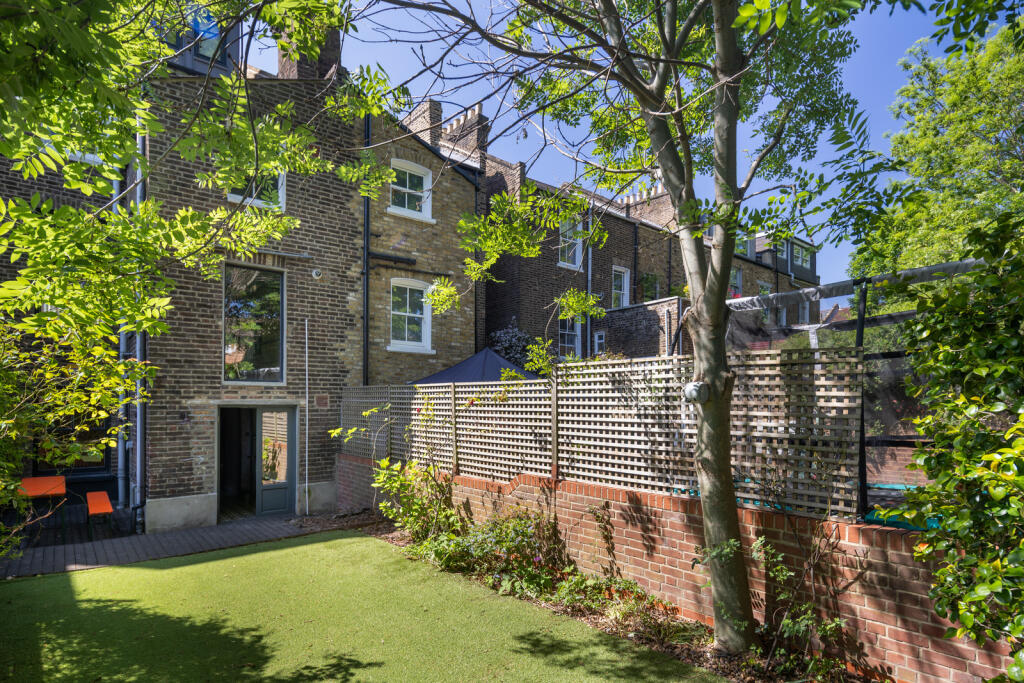 286314 - MontagueRdLondonE8-JSouteyrat-9081.jpg