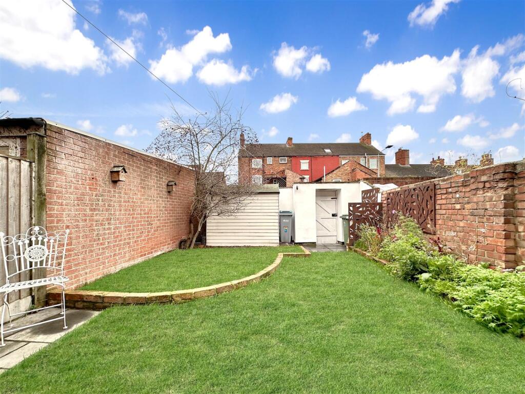 Rear Garden 659