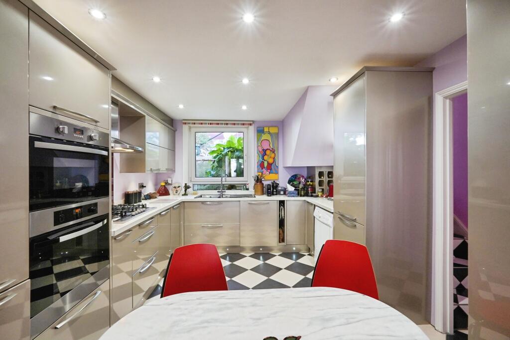 Kitchen-breakfast room